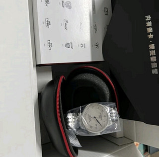 天梭（TISSOT）瑞士手表 力洛克系列腕表 钢