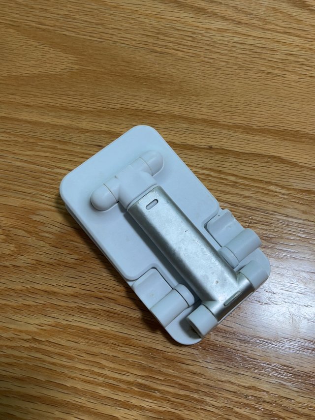 这款支架让你的手机更安全