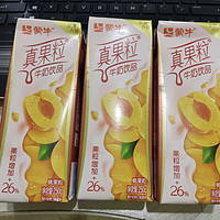 又买了蒙牛真果粒桃果粒牛奶饮品