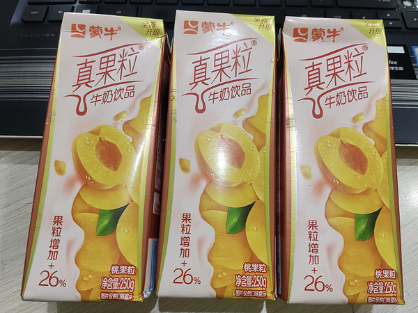 又买了蒙牛真果粒桃果粒牛奶饮品