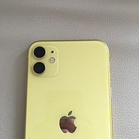 上学时候在使用的iPhone11现在依然能用