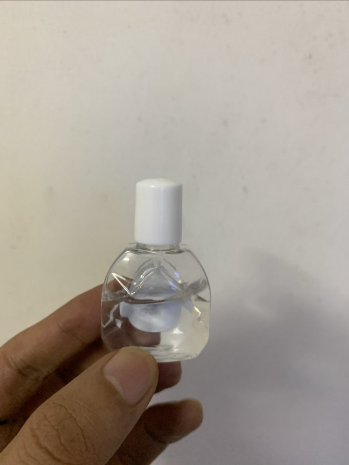 珍视明眼药水