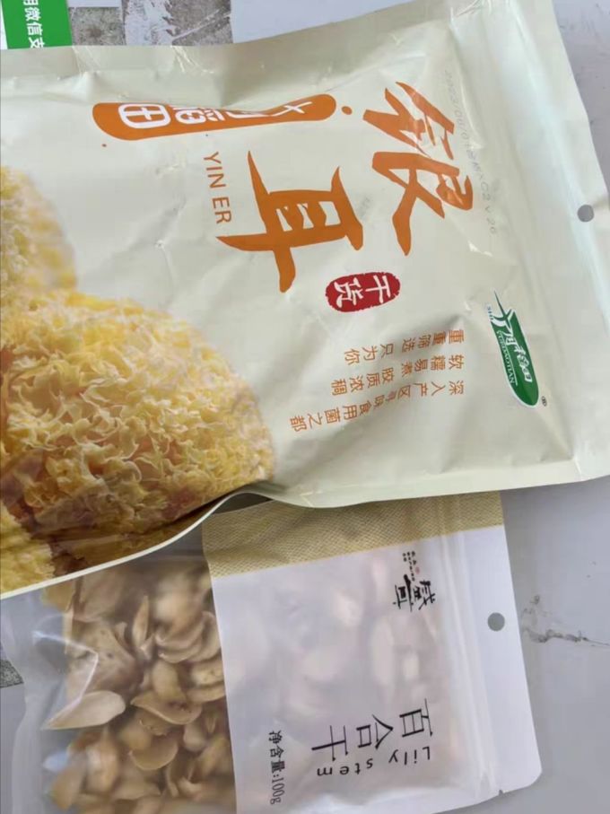 十月稻田菌菇木耳
