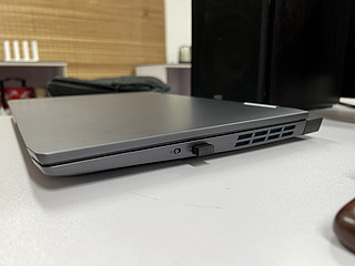 低价高配R7-7840H配RTX4060显卡联想笔记本