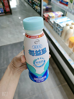 宝藏乳品~伊利每益添活性乳酸菌 0 脂肪。