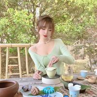 品个茶而已，居然被我闺蜜美到了- ̗̀(๑