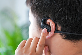 JBL OSUNDGEAR SENSE耳机让你听到每一个细