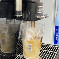 冰拿铁！巨好喝！奶呼呼的！