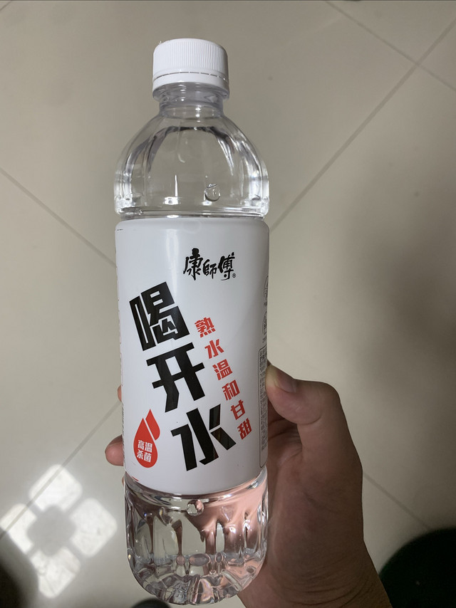 这个秋天要多喝开水