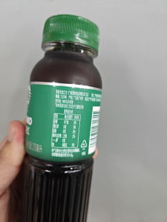 早上来一瓶提神的星巴克星选美式咖啡