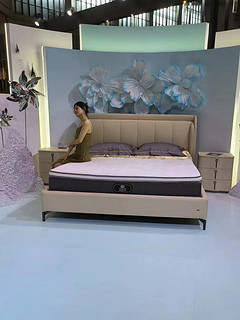 上海家博会选进口护脊床垫，对她好一点！
