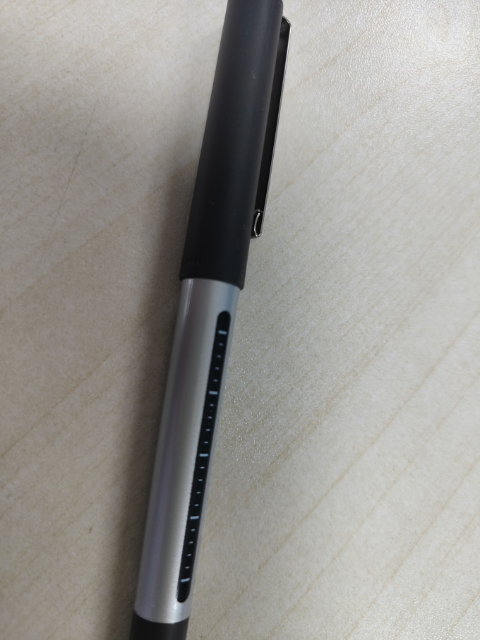 三菱铅笔中性笔
