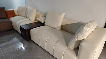 “意式轻奢布艺沙发，大户型客厅的优选”