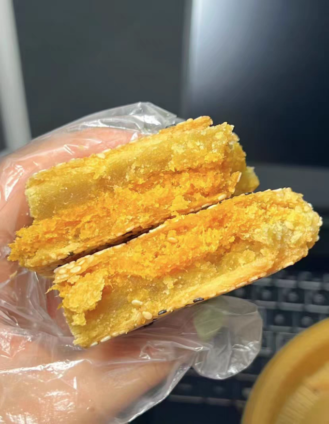 丁源兴月饼