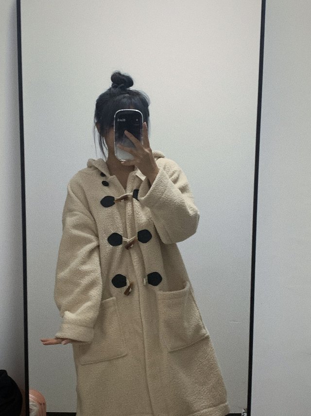 冬天快到了买件新衣服吧