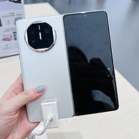 我摸到HUAWEI Mate X5真机了