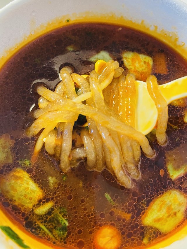 中秋一个人过吃麻六记酸辣粉怎样？