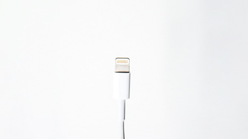 iPhone 上的 Lightning 接口为什么被 USB-C 淘汰了？