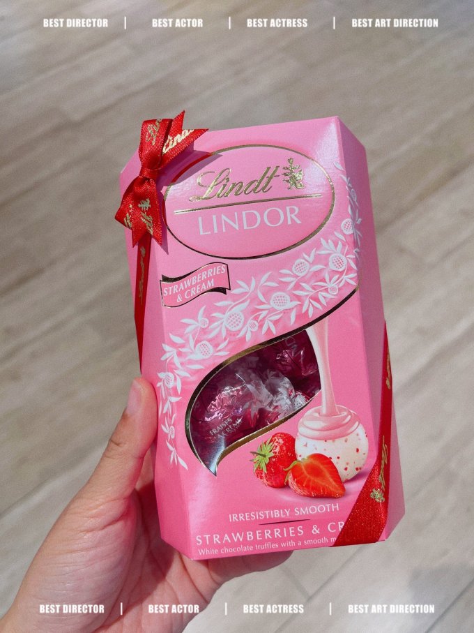 瑞士莲草莓奶油白巧克力,送给你的ta_什么值得买