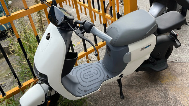 京东2299元 6期免息买到的9号电动车A30C