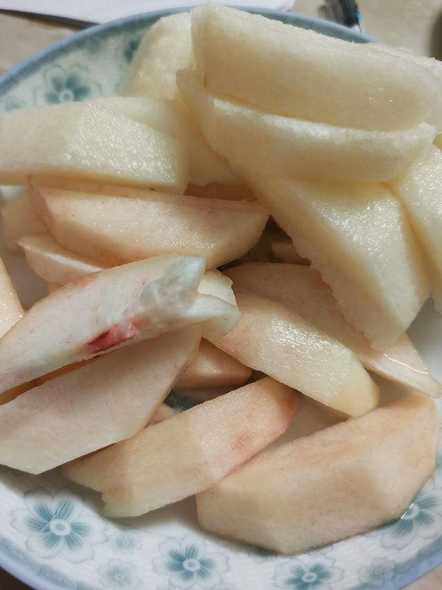 团圆饭后少不了要吃水果的