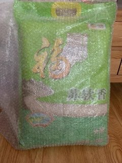 1.5一斤薅来的福临门大米苏软香，好吃实惠