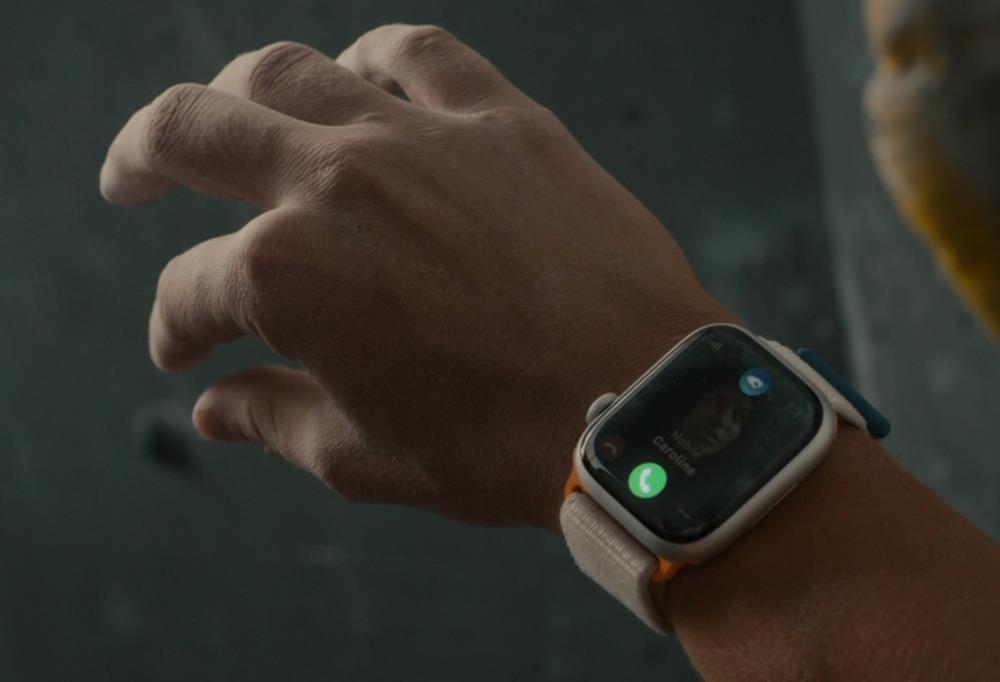 苹果发布第二代 Watch Ultra 2 智能手表，屏幕更亮、升级S9处理器、双指操控、低功耗续航提升