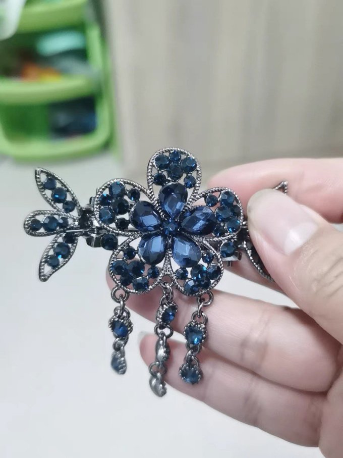 时尚饰品