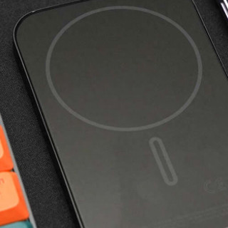 iPhone 15 系列助手，出行随意，MOMAX 10000mAh 超薄磁吸无线充评测