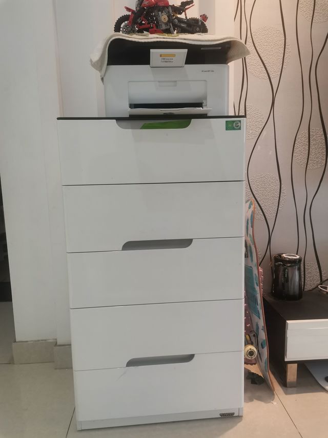 可以用来放在打印机下面的收纳柜