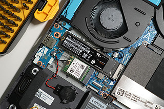 性能王者 电竞专属 西数SN850X 2TB高性能电竞游戏固态硬盘值得入手