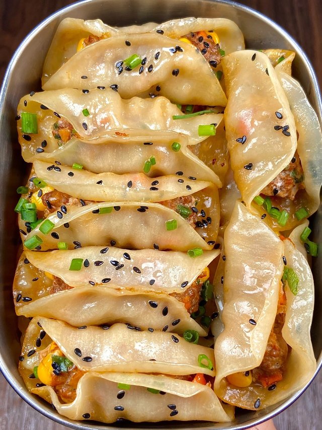 鲜肉锅贴