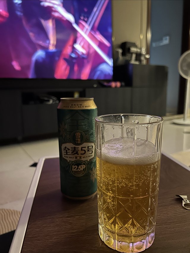 喝点小酒之雪花全麦国产水啤