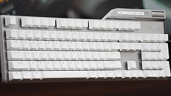 雷柏V700DIY机械键盘：104键可编程，热拔插轻松换轴DIY