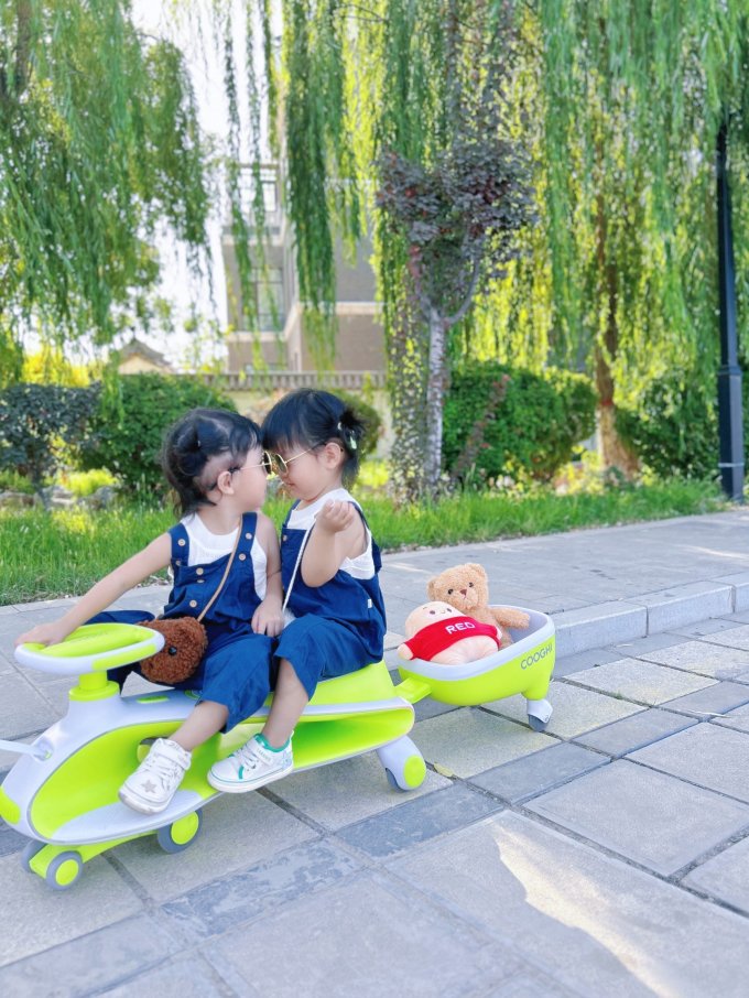儿童滑板车