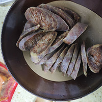 「四川腊肠：来自四川的地道美食」:感受四川美食的魅力！