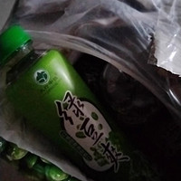 新鲜日期绿豆爽成为了备受追捧的网红饮料之一。