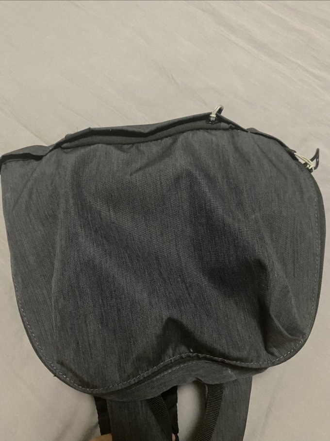 小米男士双肩包