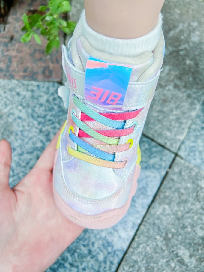 童鞋