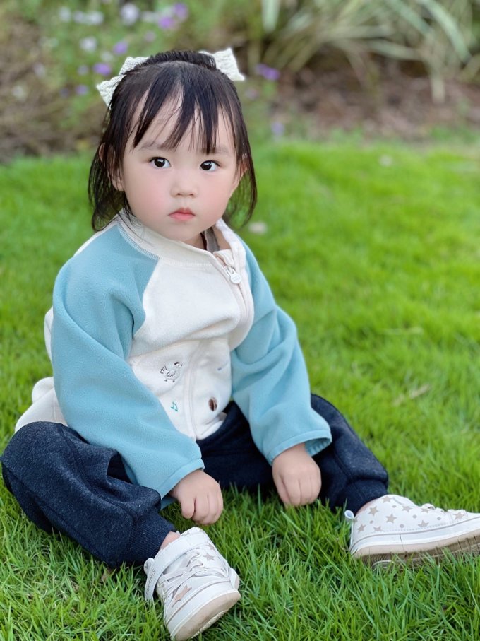 婴儿鞋袜