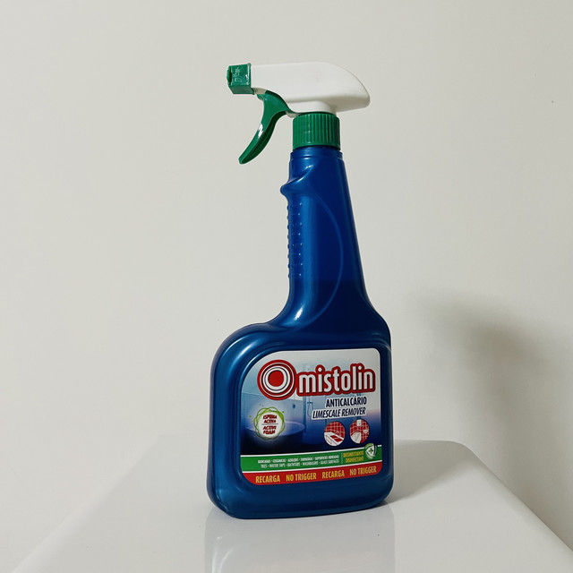 浴室玻璃隔断陈年水垢克星找到了，国庆大扫除安排