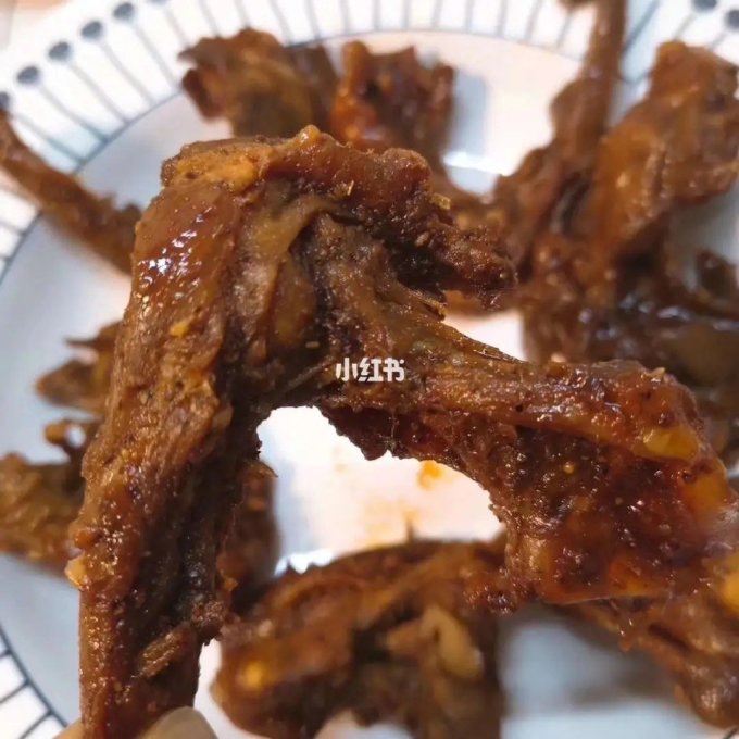 周黑鸭鸡鸭零食