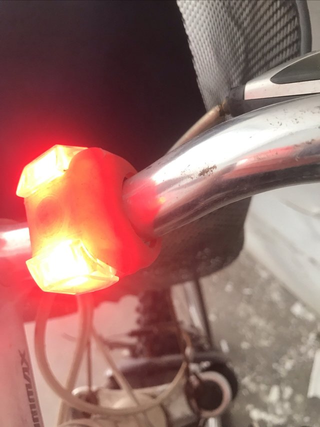 骑行，也要注意灯光安全