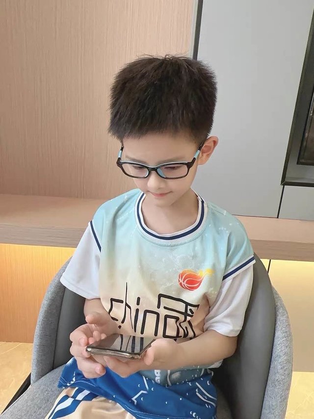 【蔡司视特耐镜片】 A款8215 黑蓝框