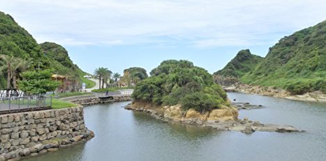 和平岛戏水 寻找奇岩怪石