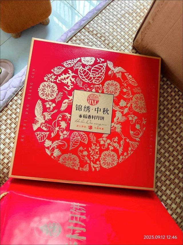 中秋节当然要有月饼啦