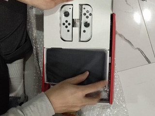 任天堂（Nintendo）  Switch NS掌上游戏机 便携家用OLED游戏机【国内保税仓】 日版OLED白色（