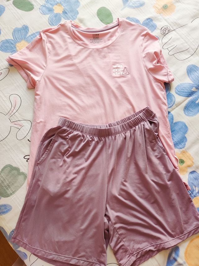 实体店里的睡衣，舒服不舒服，试了才知道。