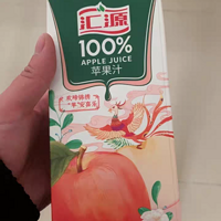 汇源100%苹果汁果蔬汁1000ml/盒是一款浓缩果汁饮料，它以新鲜的水果为原料制成