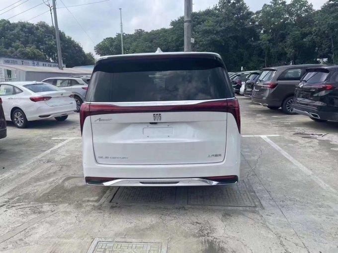 SUV